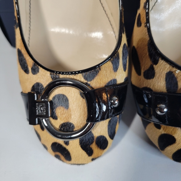 Womans Anne Klein iFlex Leopard Print Cow Fur 2.5Inch Pumps Size 7Med - Picture 2 of 16